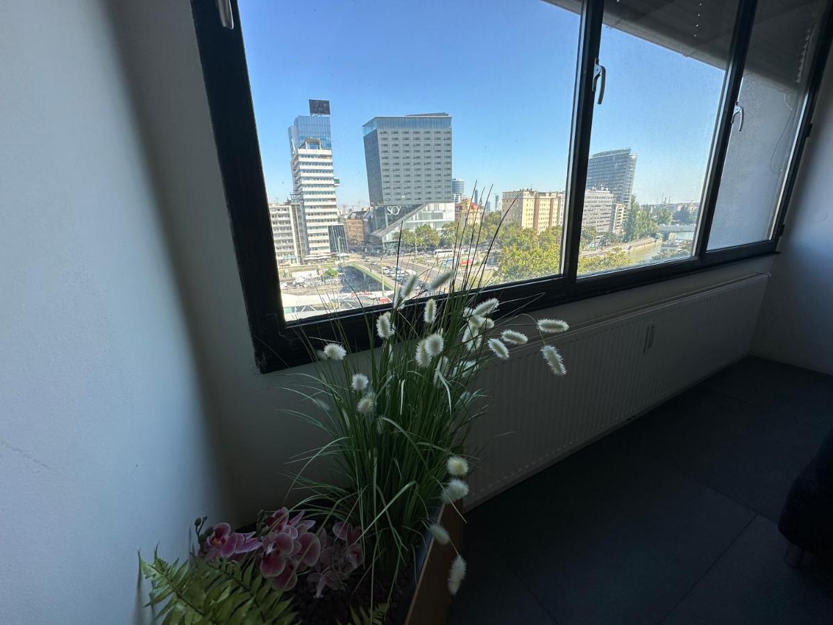 Apartment Am Schwedenplatz Виена Екстериор снимка