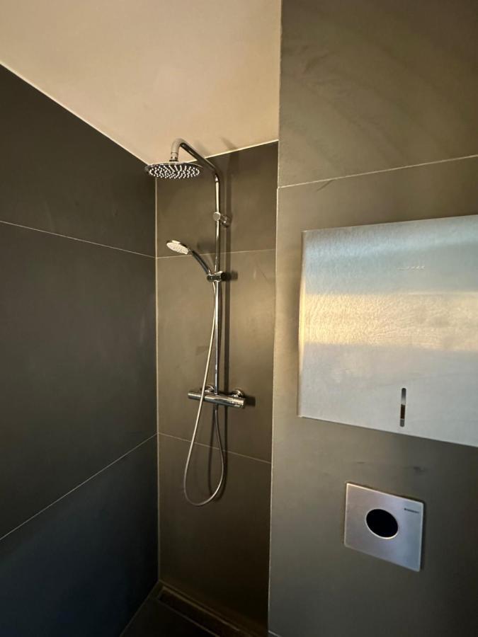 Apartment Am Schwedenplatz Виена Екстериор снимка